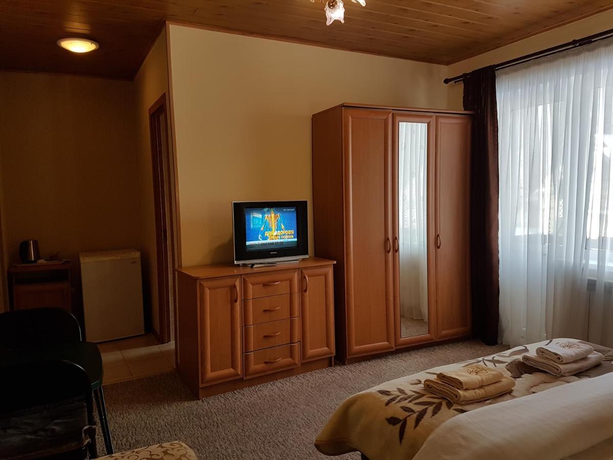 U Neli Hotell Solochin Exteriör bild