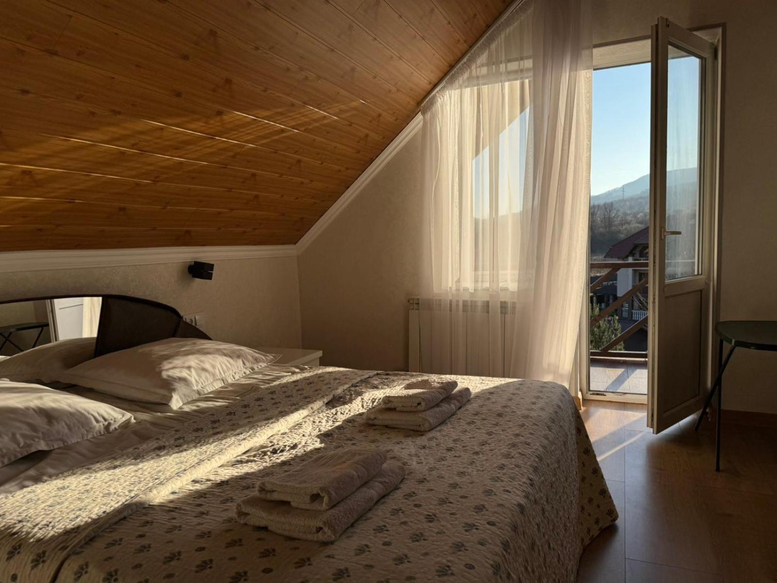 U Neli Hotell Solochin Exteriör bild