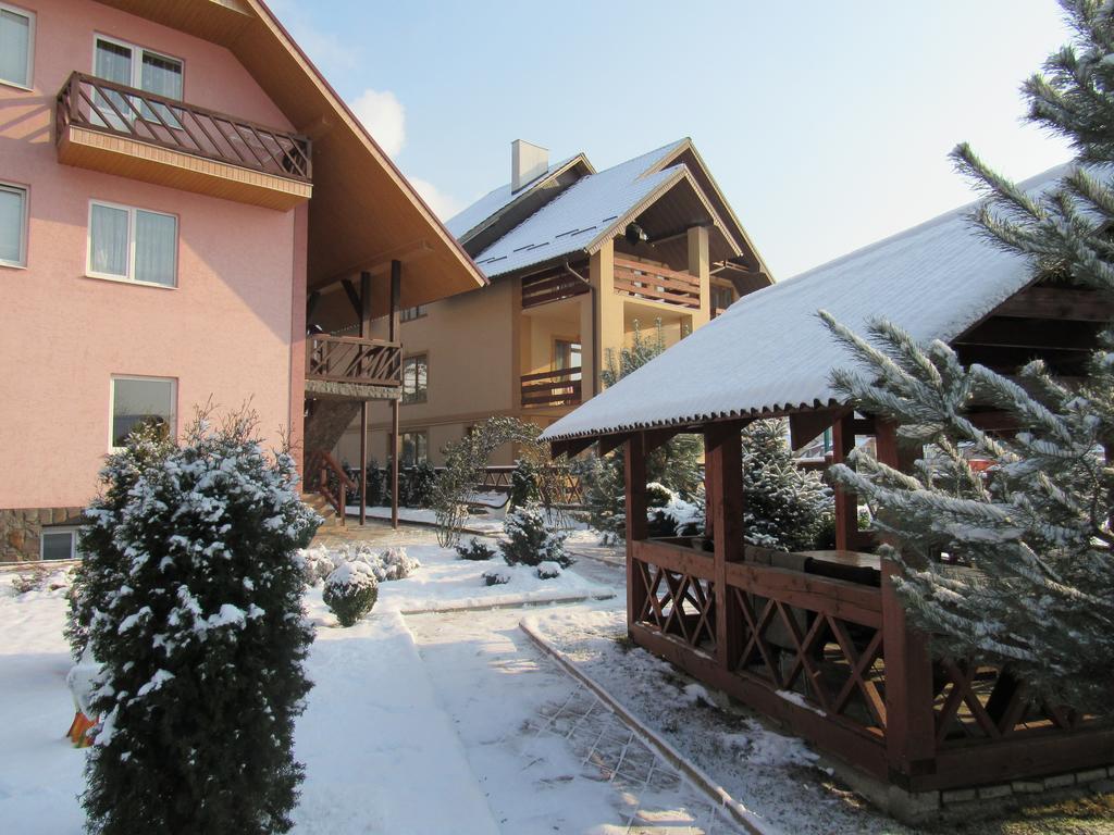 U Neli Hotell Solochin Exteriör bild